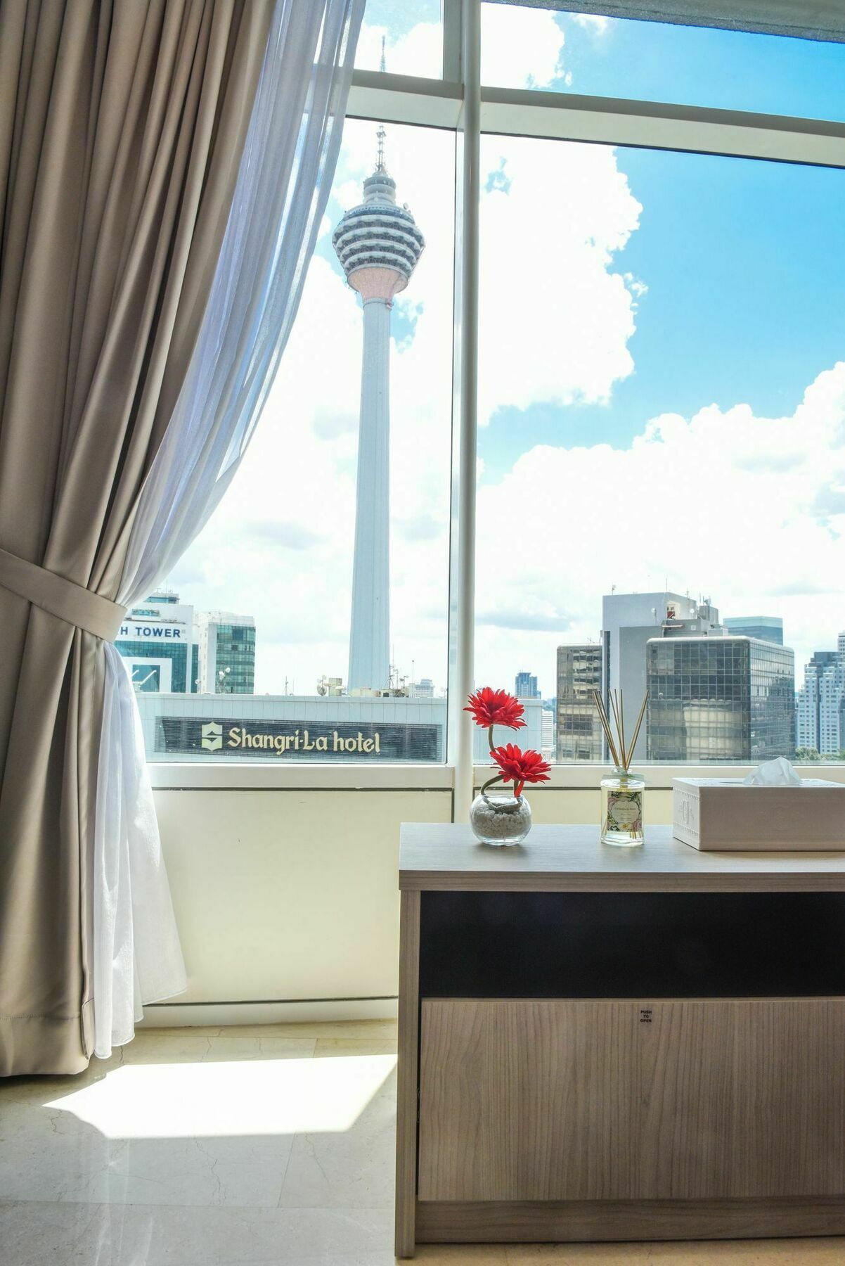 Klcc Service Apartments Куала-Лумпур Экстерьер фото